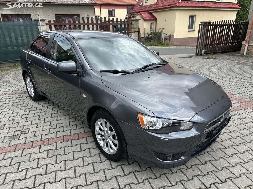 Mitsubishi Lancer, 1,6 33 tis KM !! TOP STAV !!